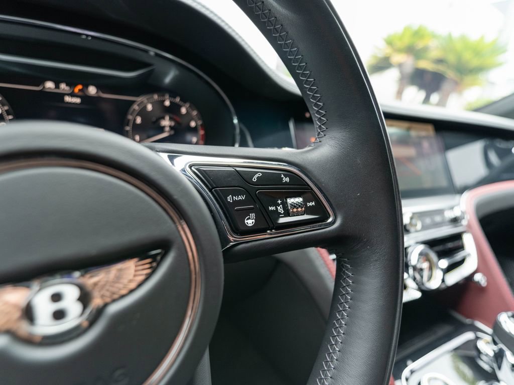 Used 2024 Bentley Flying Spur W12 AWD/4WD image 21