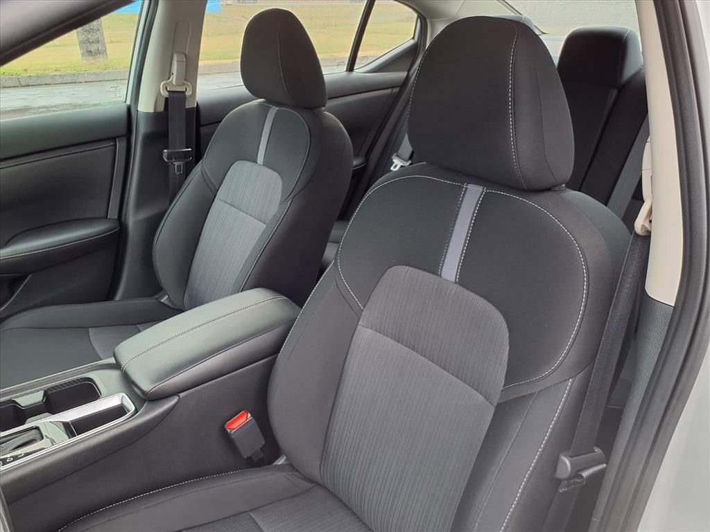 Used 2022 Nissan Sentra SV w/ Trunk Package image 12