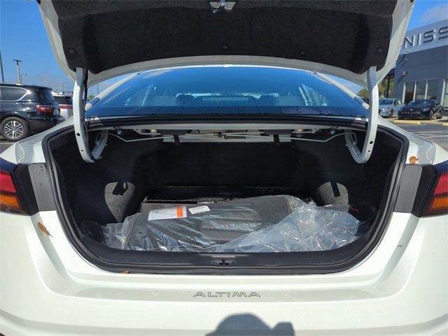 New 2025 Nissan Altima 2.5 SV image 15