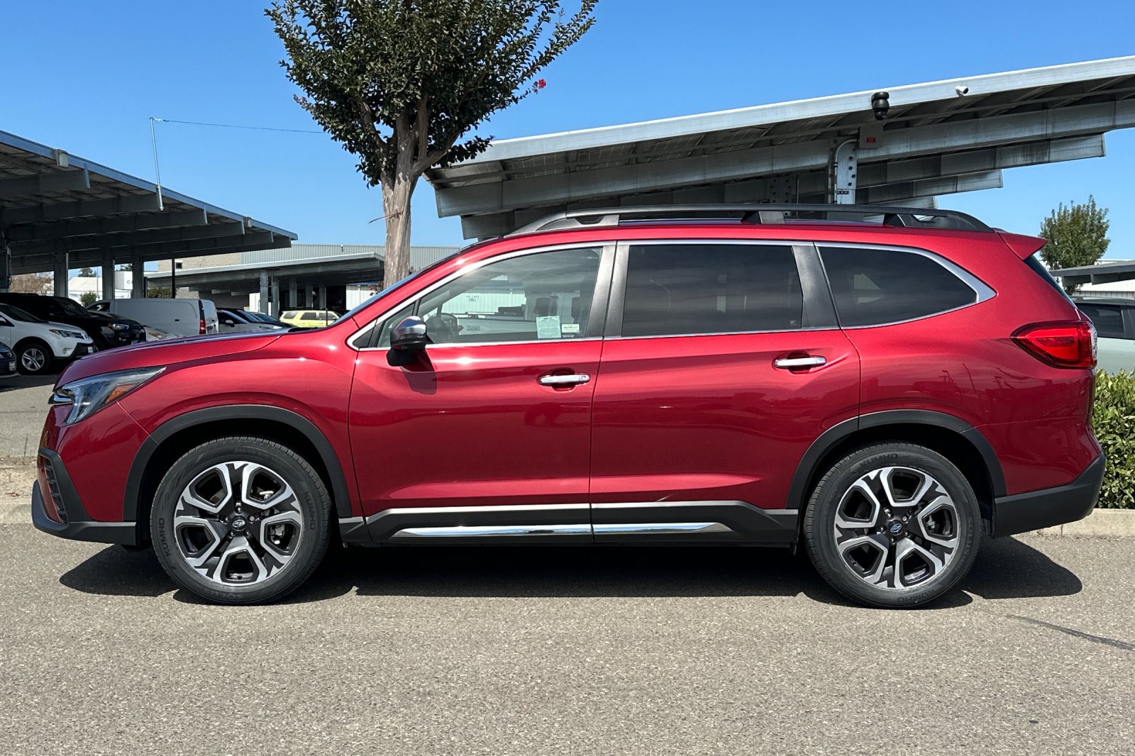 Used 2023 Subaru Ascent Touring AWD/4WD image 7