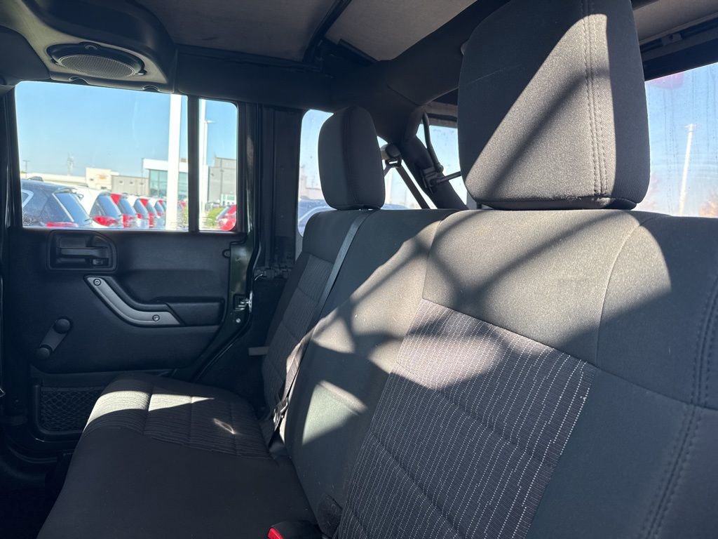 Used 2012 Jeep Wrangler Unlimited Sport image 15