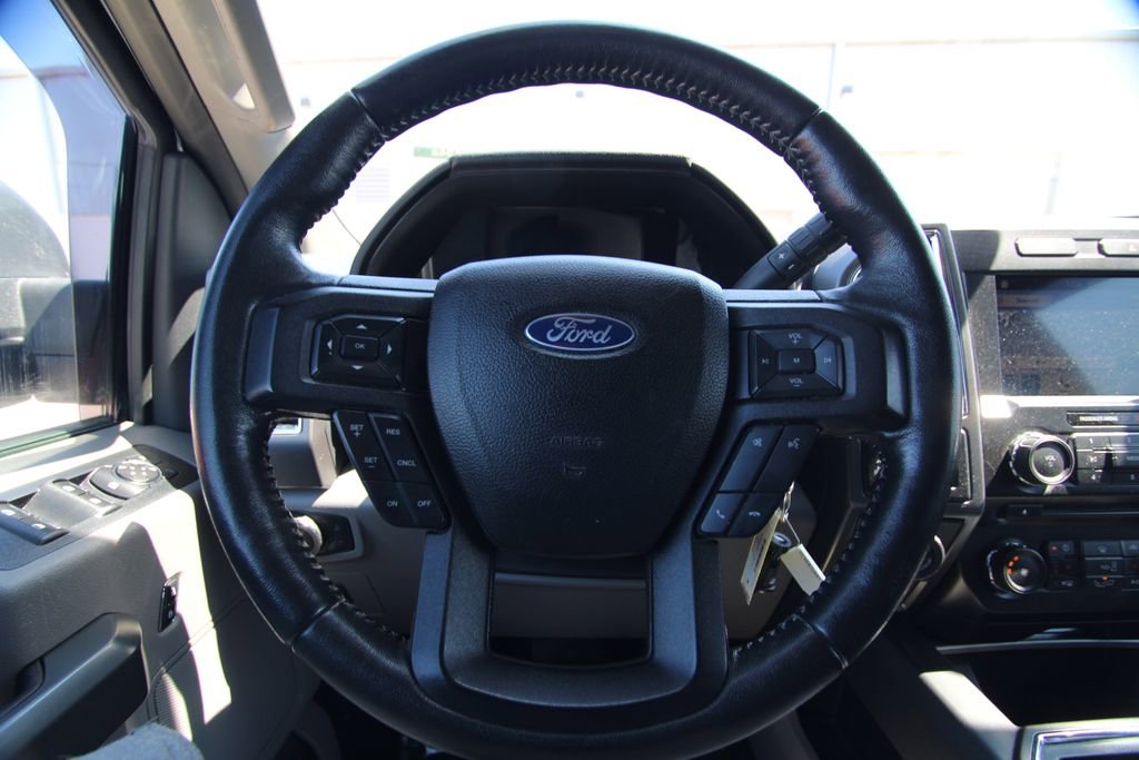 Used 2017 Ford F150 XLT w/ Equipment Group 302A Luxury image 19