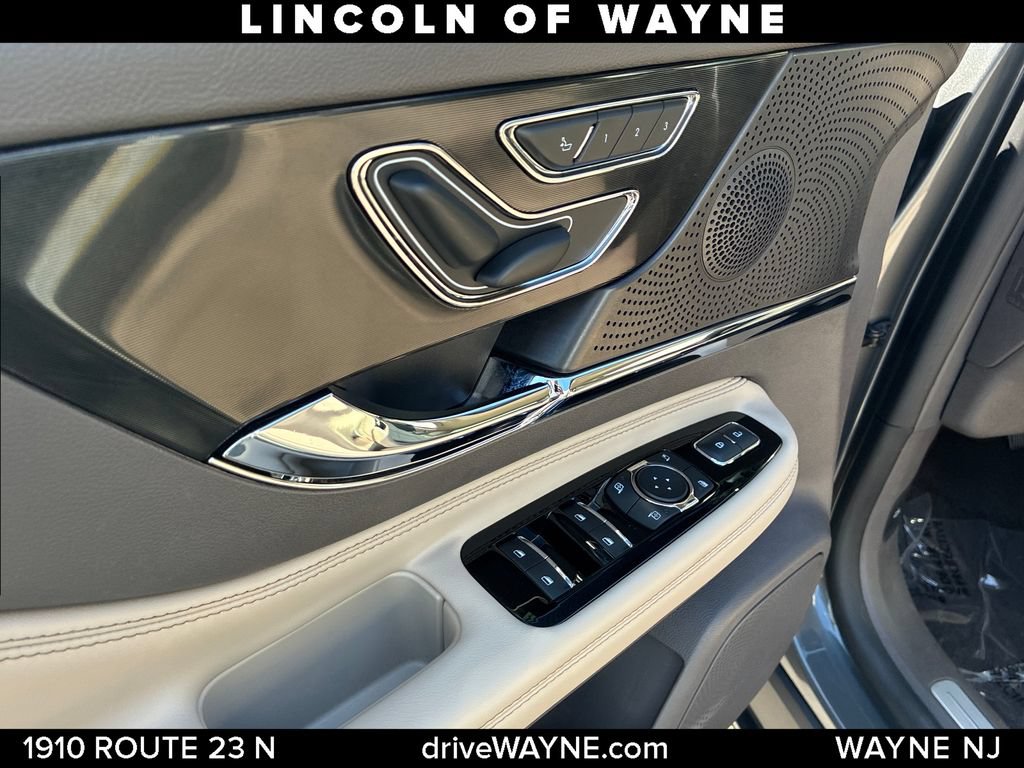 Certified 2023 Lincoln Corsair AWD w/ Equipment Group 101A image 14