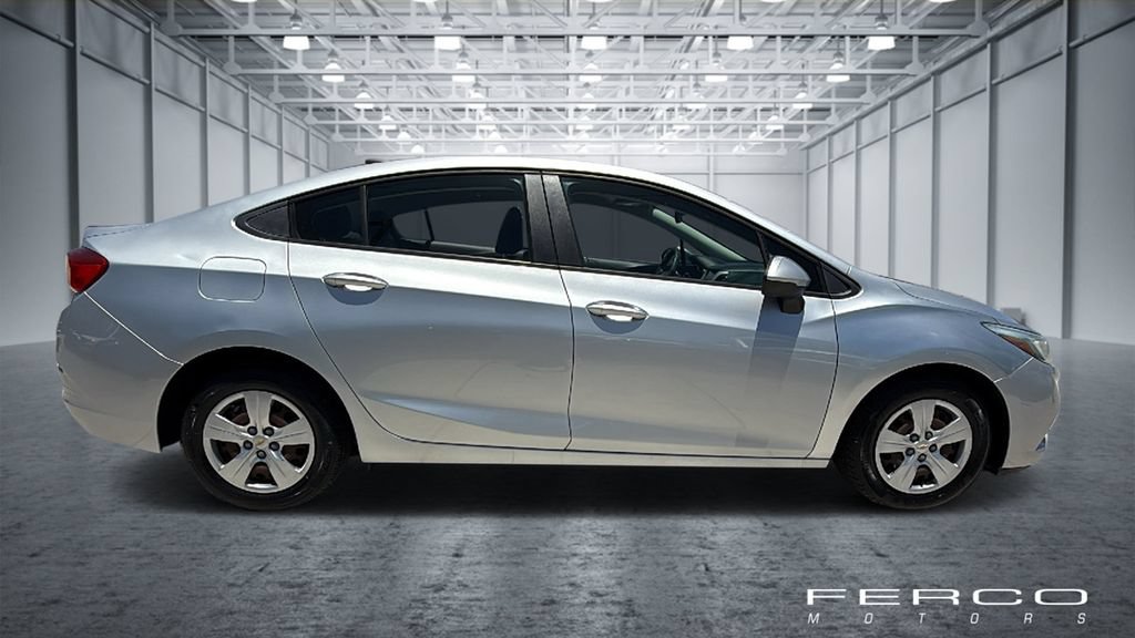 Used 2018 Chevrolet Cruze LS FWD image 6