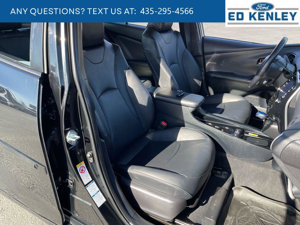 Used 2020 Toyota Prius XLE image 24