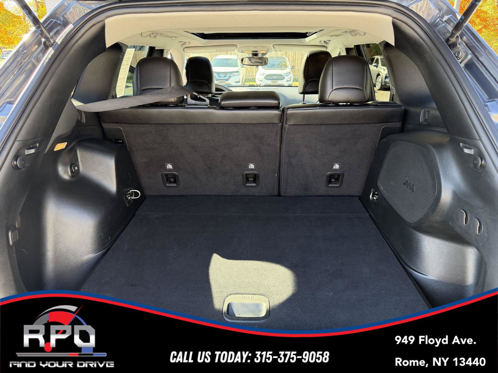 Used 2022 Jeep Cherokee Latitude w/ Sun & Sound Group AWD/4WD image 18