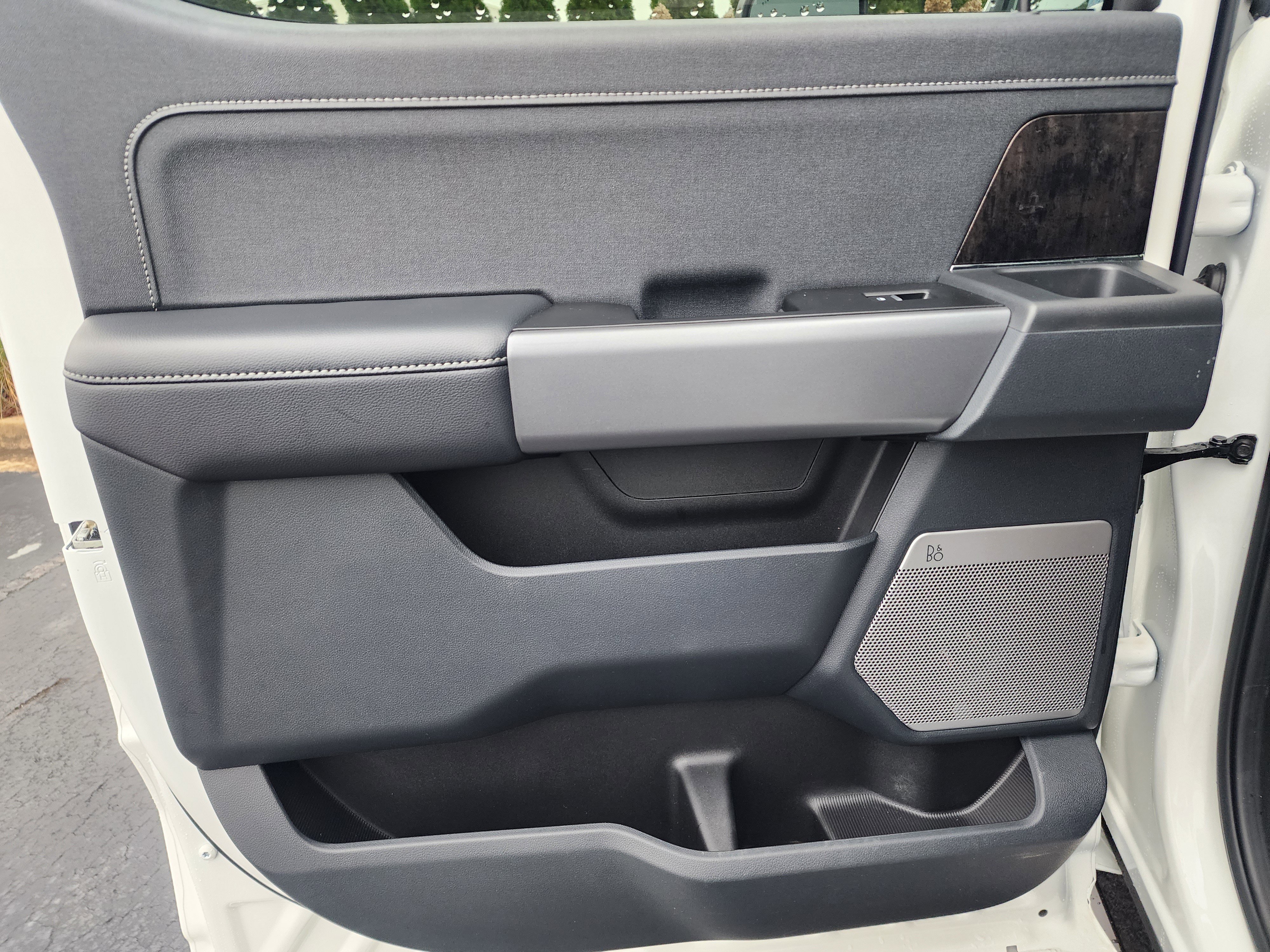 Used 2025 Ford F250 Lariat w/ Lariat Ultimate Package image 15