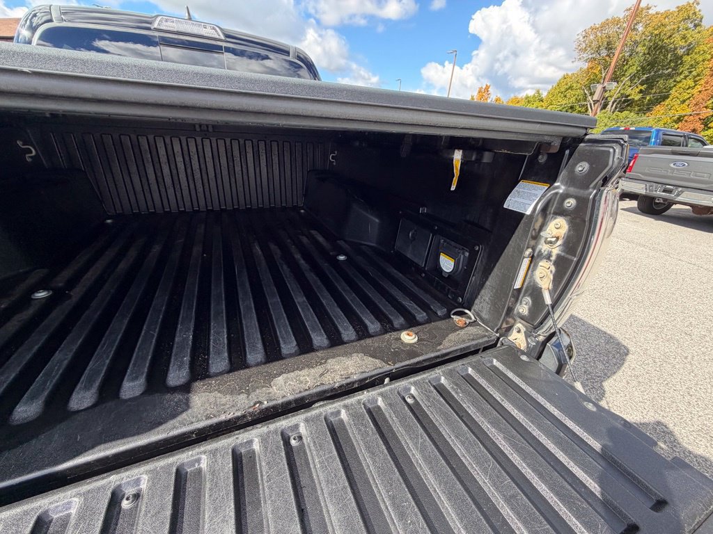 Used 2017 Toyota Tacoma Limited w/ Tow Package AWD/4WD image 47