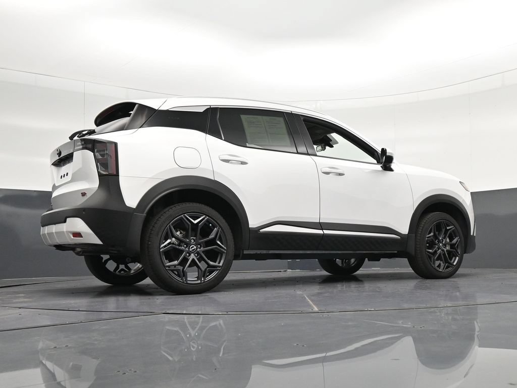 Used 2025 Nissan Kicks SR FWD image 31