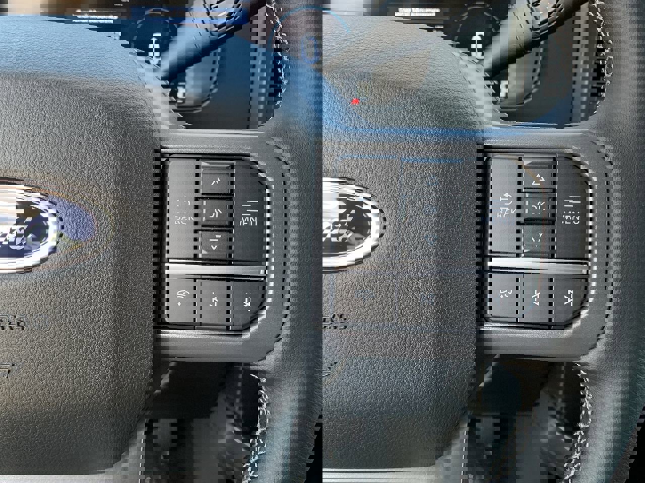 New 2025 Ford F350 Lariat w/ Lariat Ultimate Package image 27