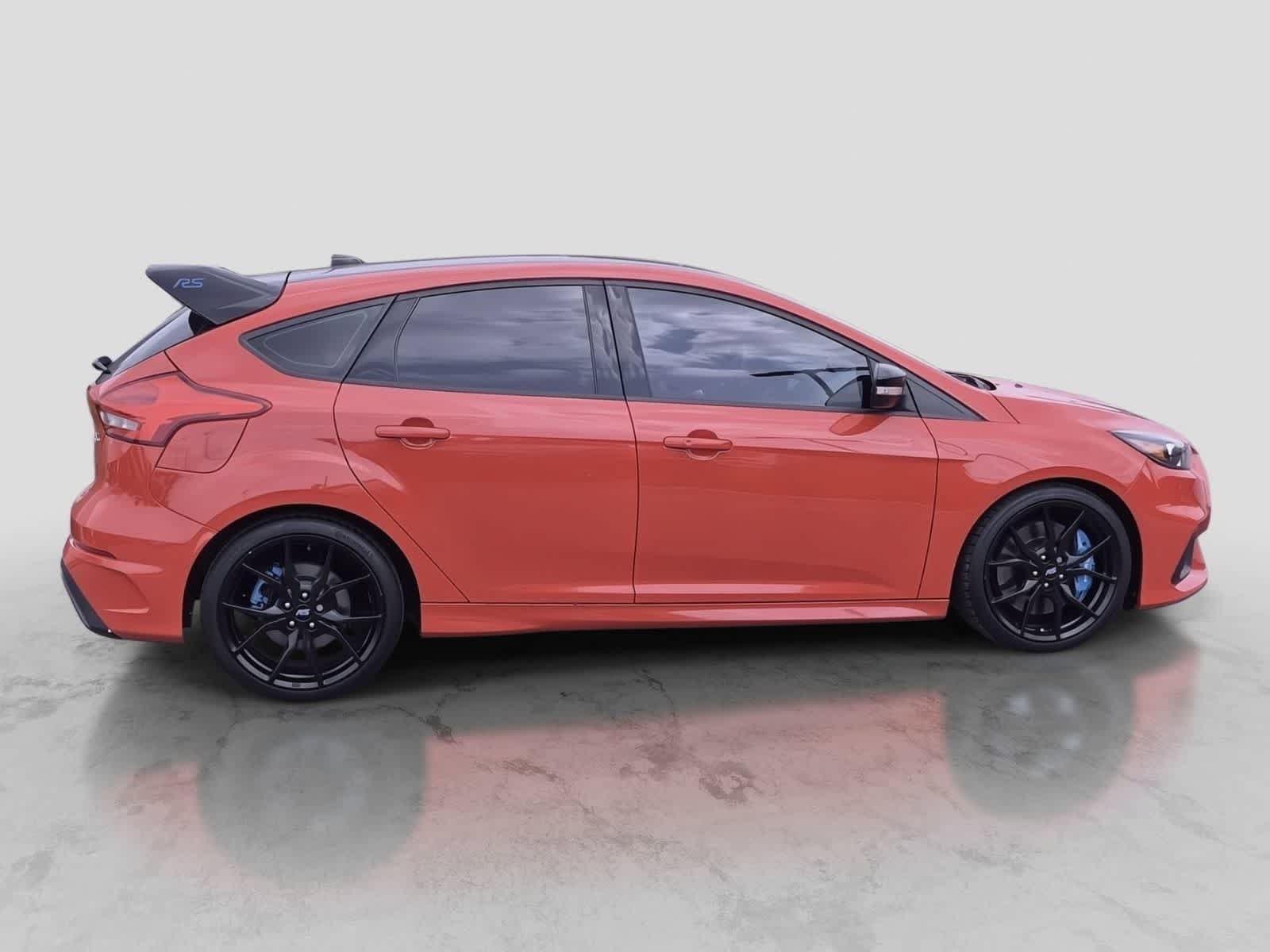 Used 2018 Ford Focus RS AWD/4WD image 9