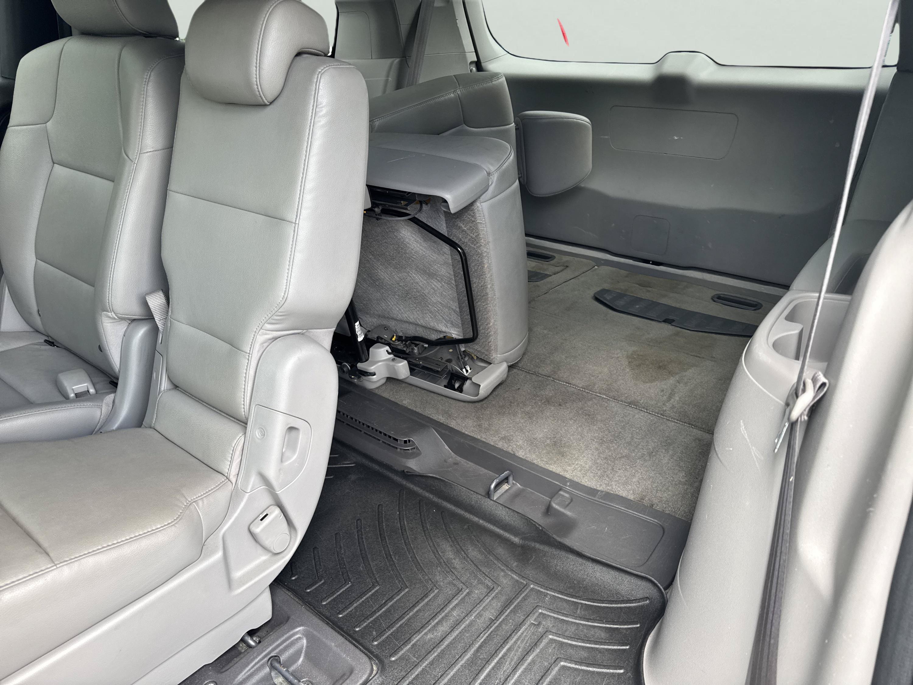 Used 2015 Honda Odyssey EX-L image 18
