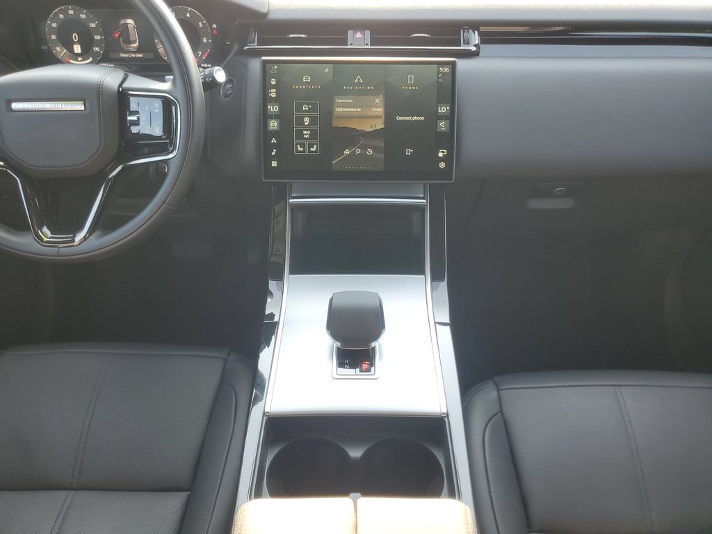Used 2025 Land Rover Range Rover Velar S AWD/4WD image 31