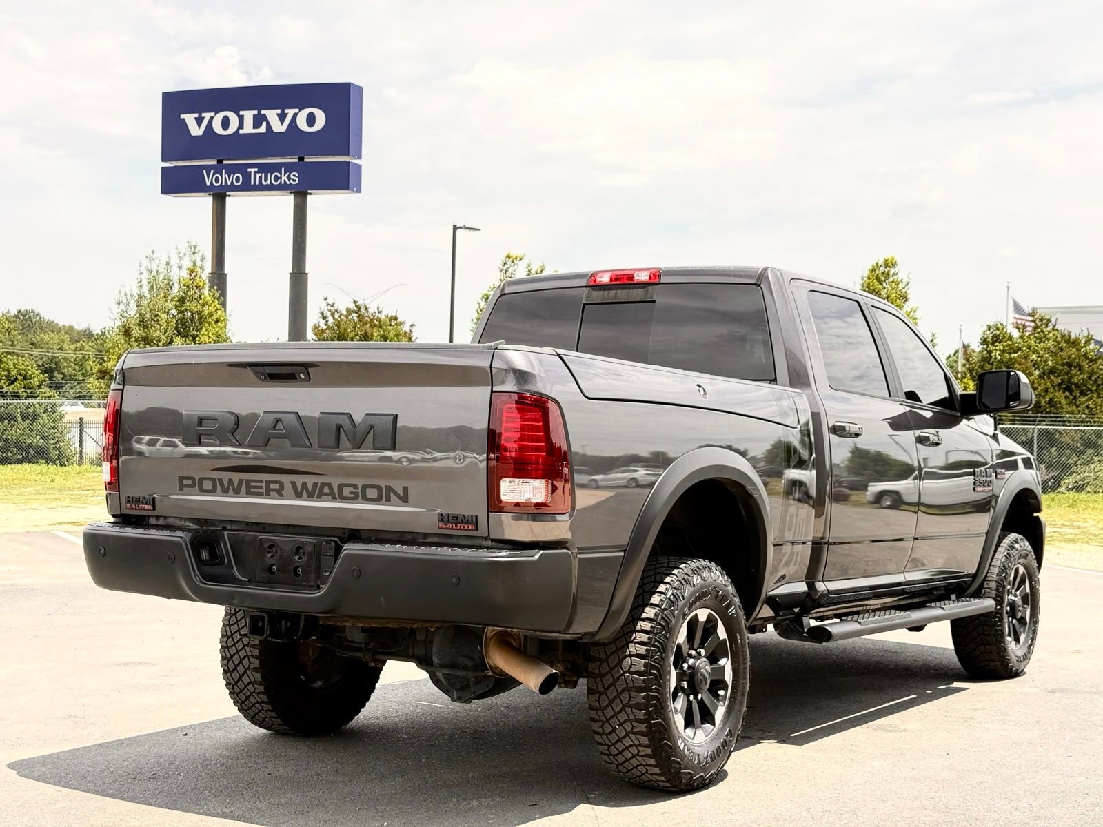 Used 2018 RAM 2500 Power Wagon w/ Luxury Group AWD/4WD image 13