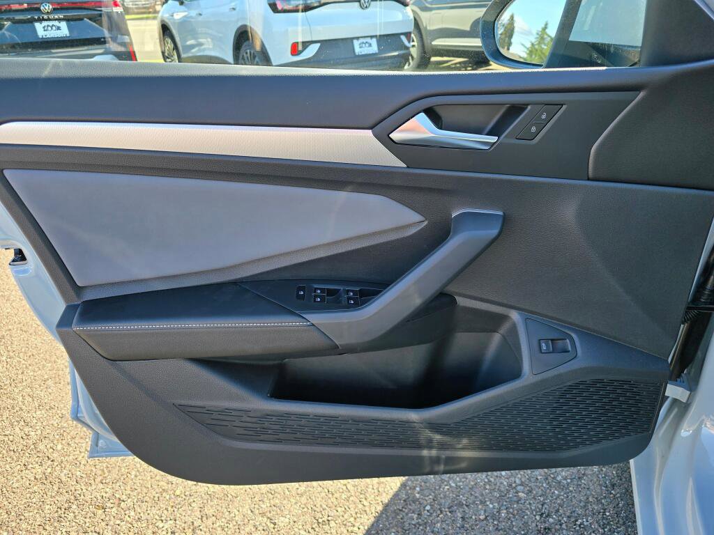 New 2026 Volkswagen Jetta SE image 33