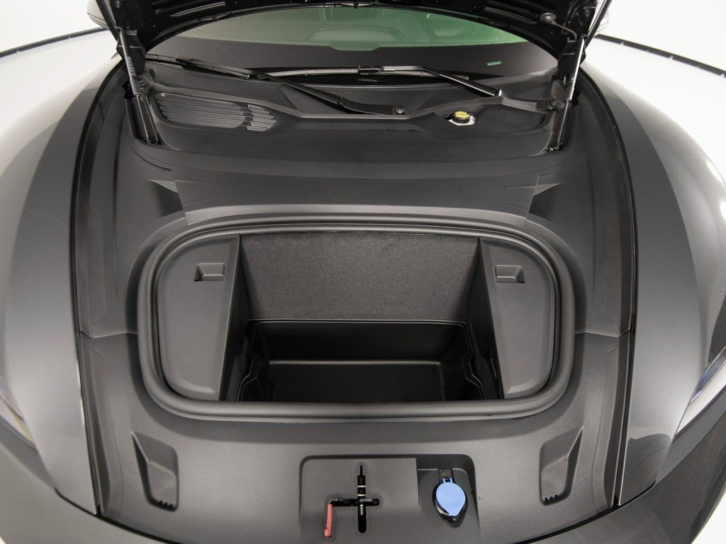 New 2026 Porsche Taycan 4S image 38