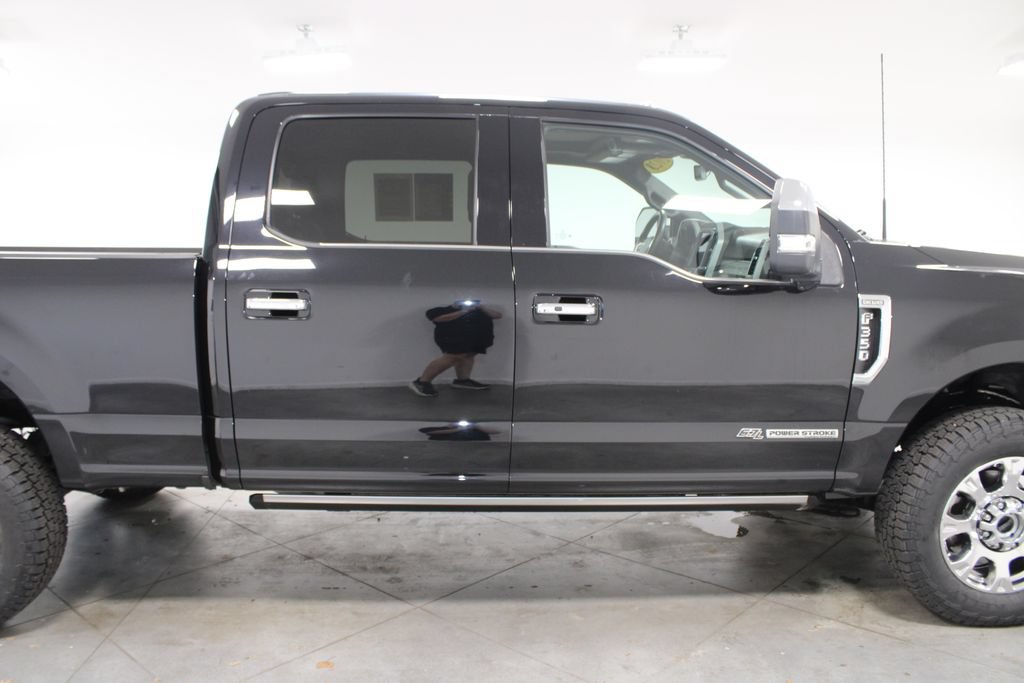 Used 2022 Ford F350 King Ranch w/ King Ranch Ultimate Package AWD/4WD image 11