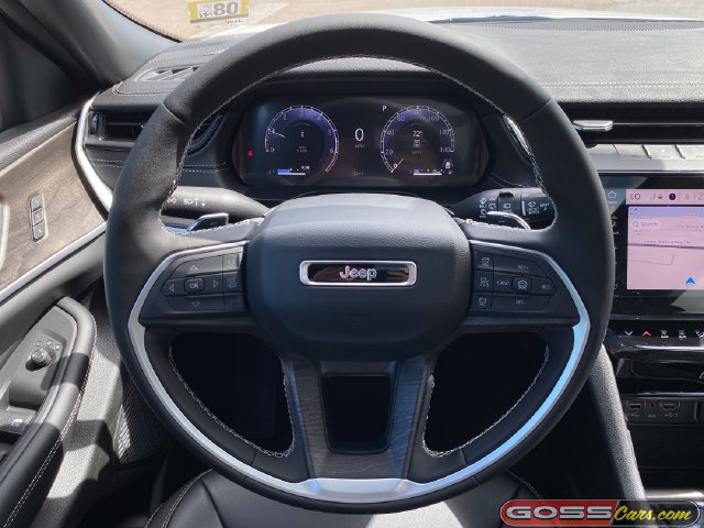 New 2026 Jeep Grand Cherokee Limited w/ Limited Altitude Package AWD/4WD image 17