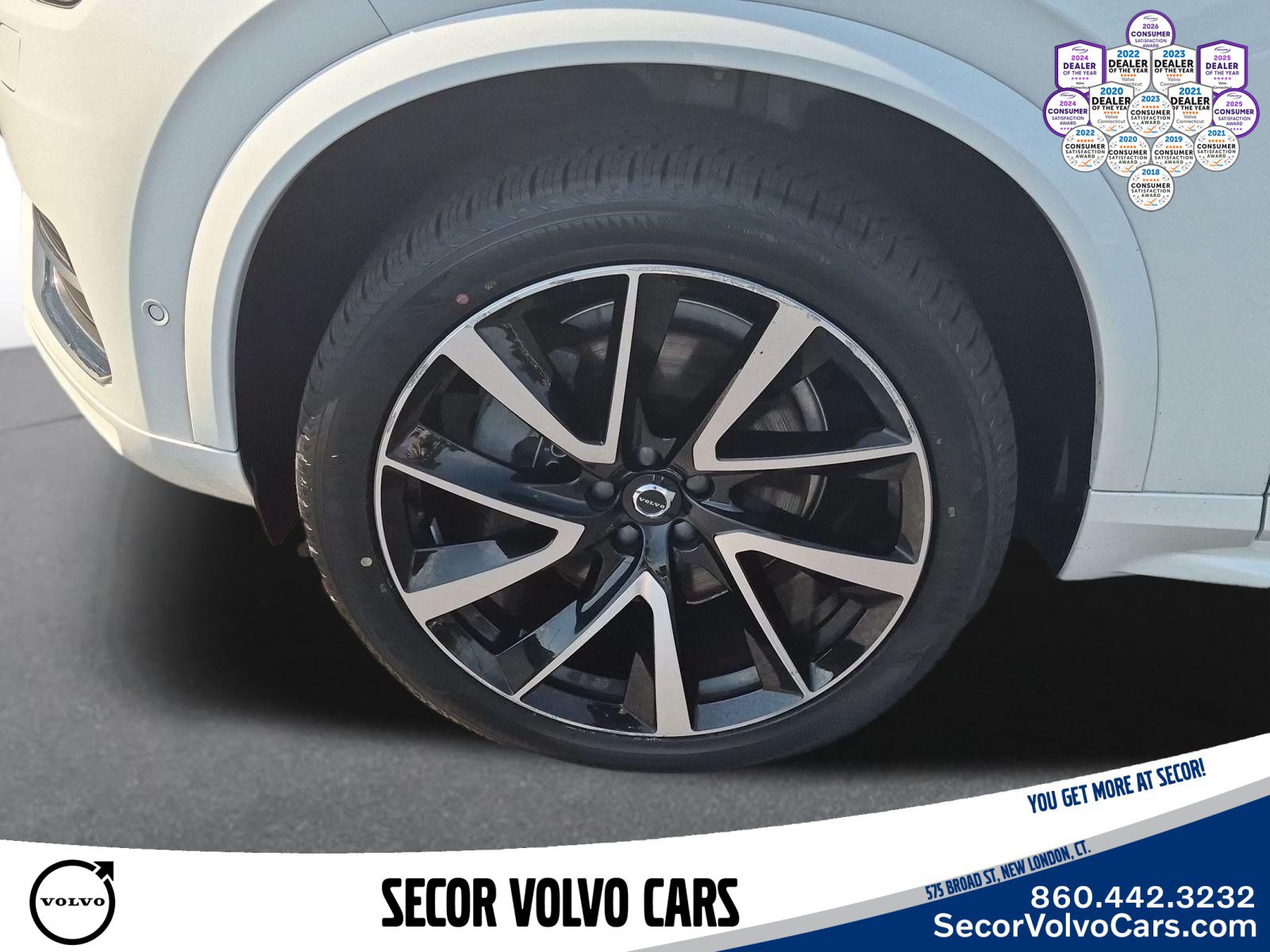 Used 2024 Volvo XC90 B6 Plus w/ Protection Package Premier AWD/4WD image 27