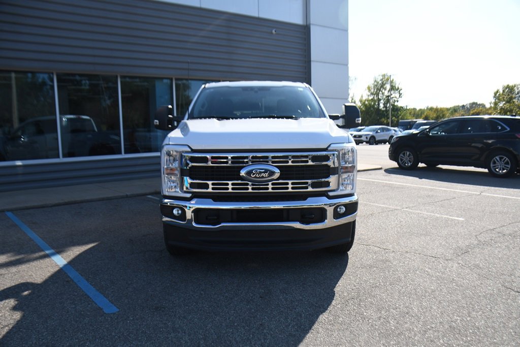 New 2026 Ford F350 XLT image 10