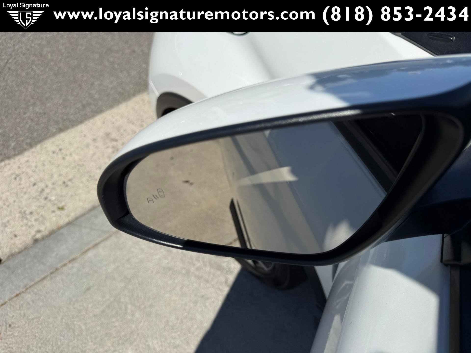 Used 2018 Toyota C-HR XLE image 17