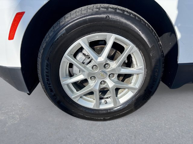 Used 2023 Chevrolet Equinox LT FWD image 10