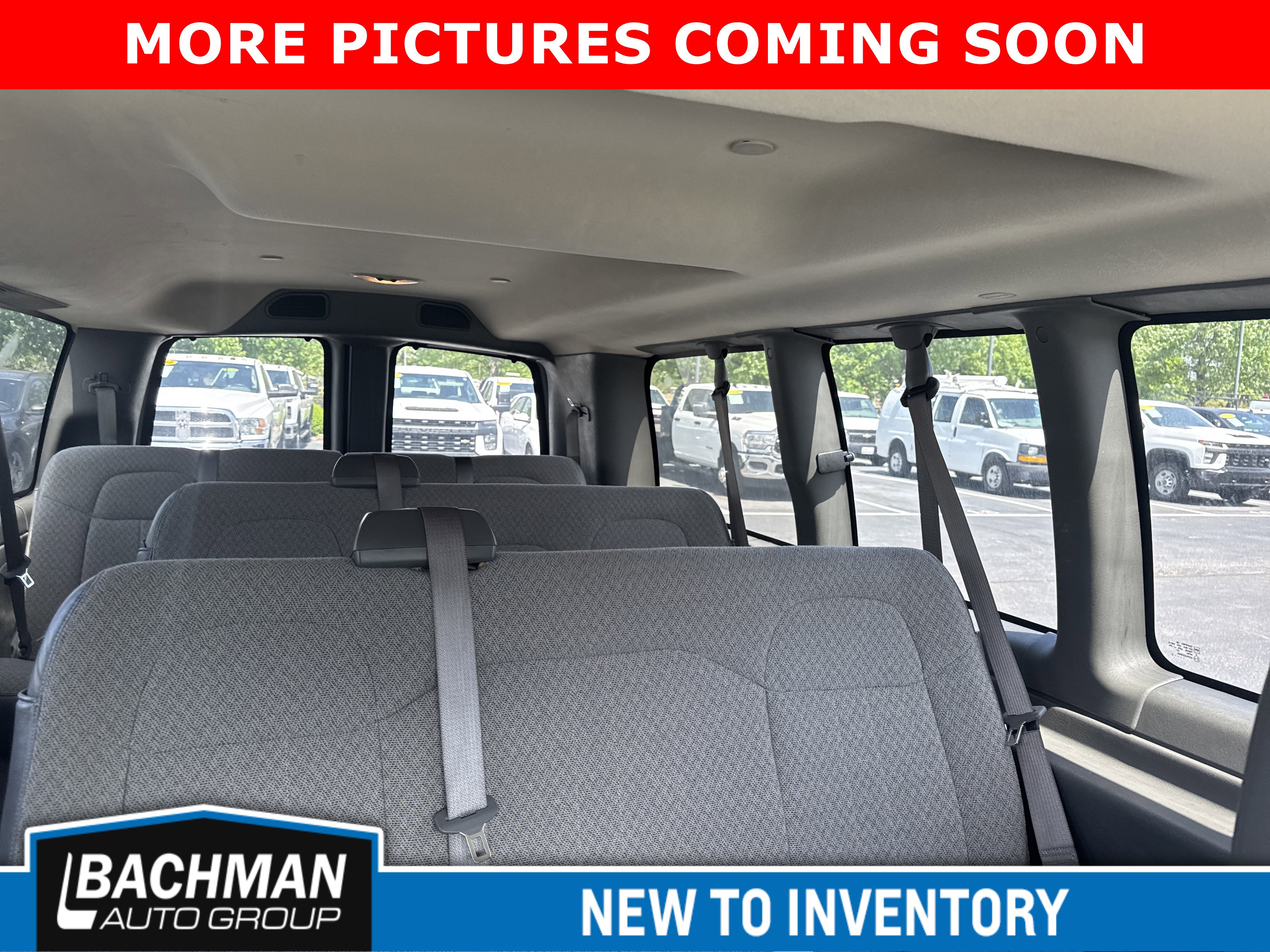 Used 2022 Chevrolet Express 2500 LT RWD image 8