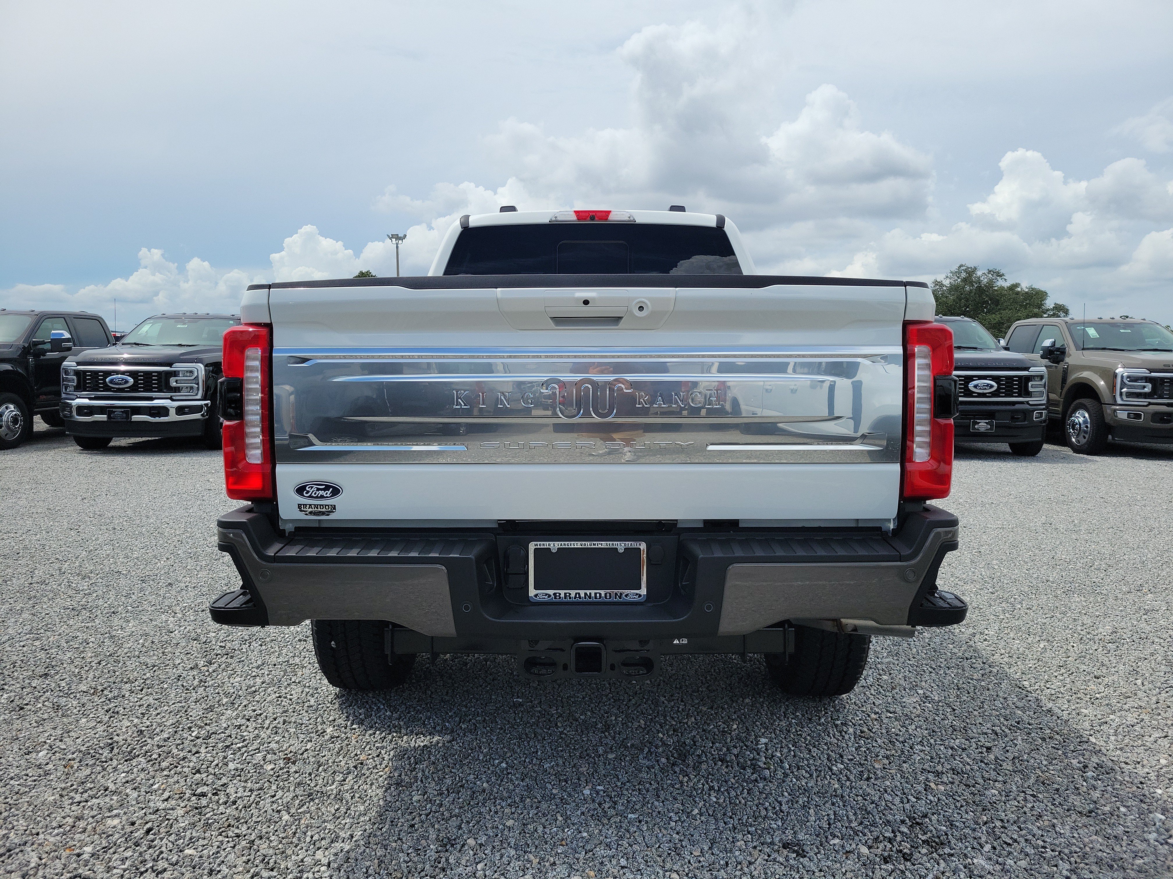 New 2027 Ford F350 King Ranch AWD/4WD image 9