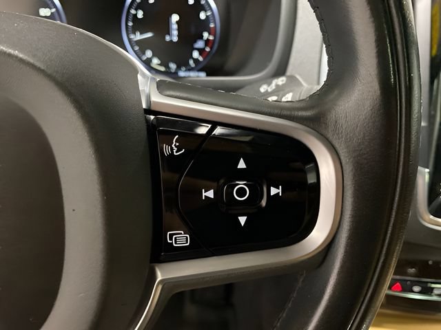 Used 2019 Volvo XC90 T6 Momentum w/ Advanced Package AWD/4WD image 15