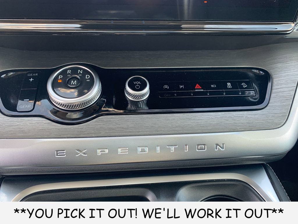 Used 2025 Ford Expedition Platinum AWD/4WD image 20