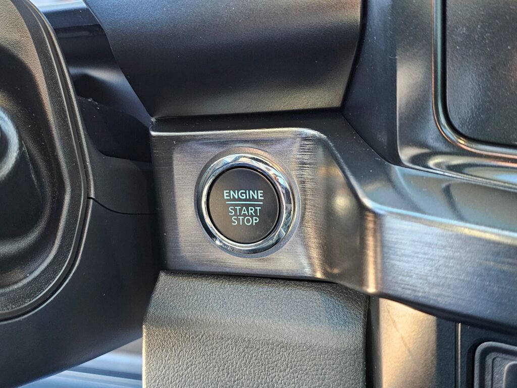 Certified 2023 Ford F450 Lariat w/ Camper Package image 30