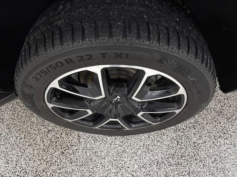 Used 2021 Chevrolet Suburban RST w/ Rear Media and Nav Package AWD/4WD image 27