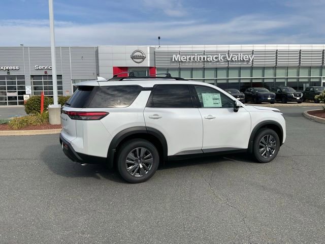 New 2025 Nissan Pathfinder SV image 6