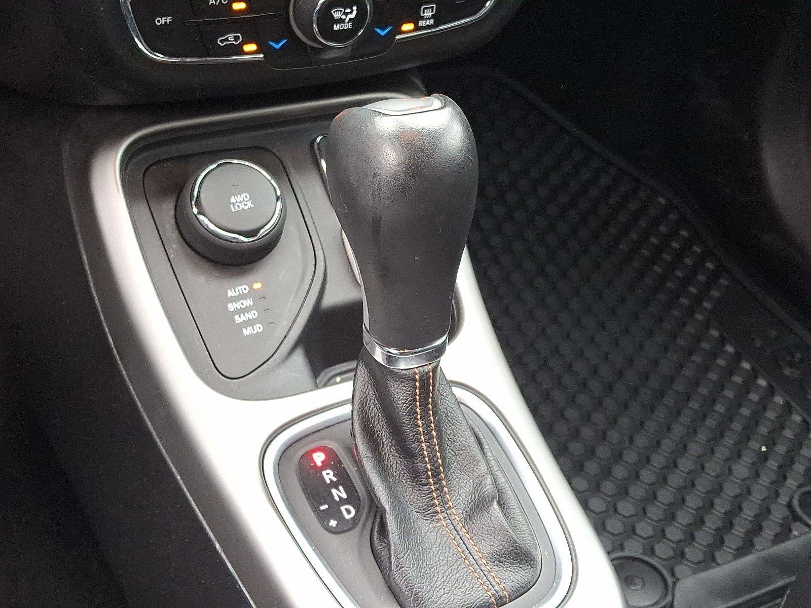 Used 2020 Jeep Compass Latitude w/ Popular Equipment Group image 14