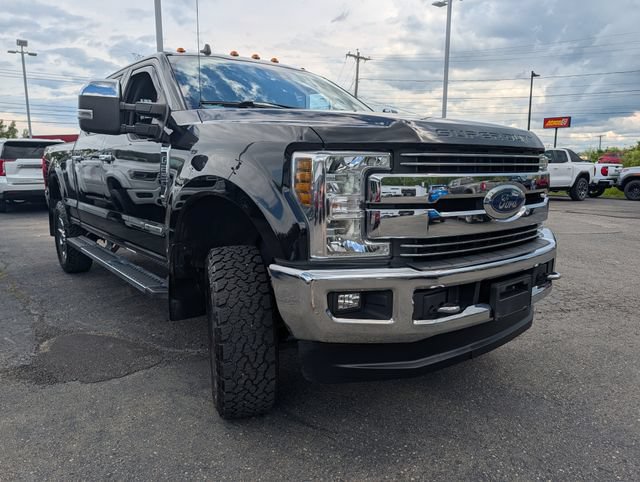Used 2019 Ford F250 Lariat w/ Lariat Ultimate Package AWD/4WD image 14