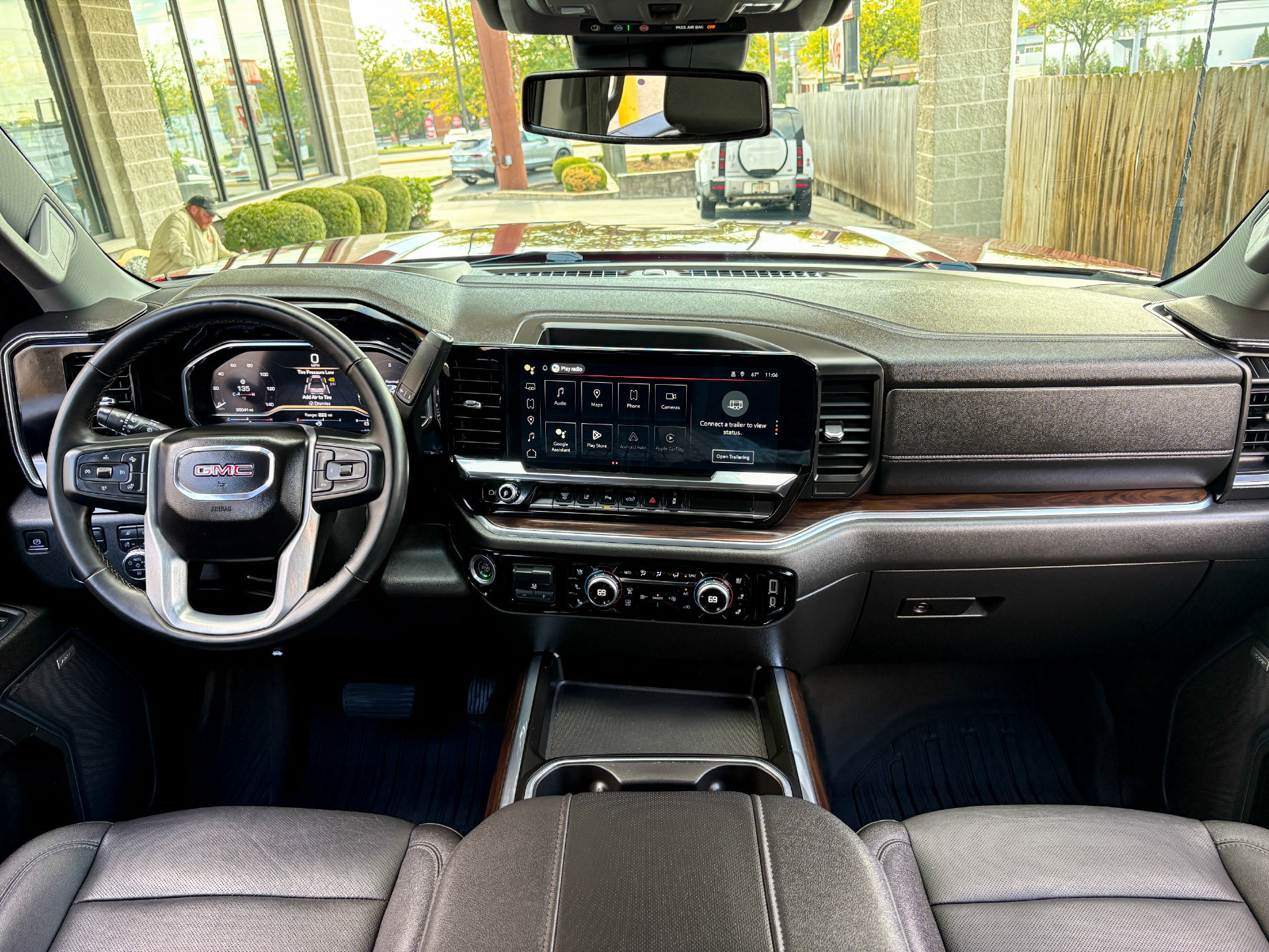 Used 2024 GMC Sierra 3500 SLT AWD/4WD image 28
