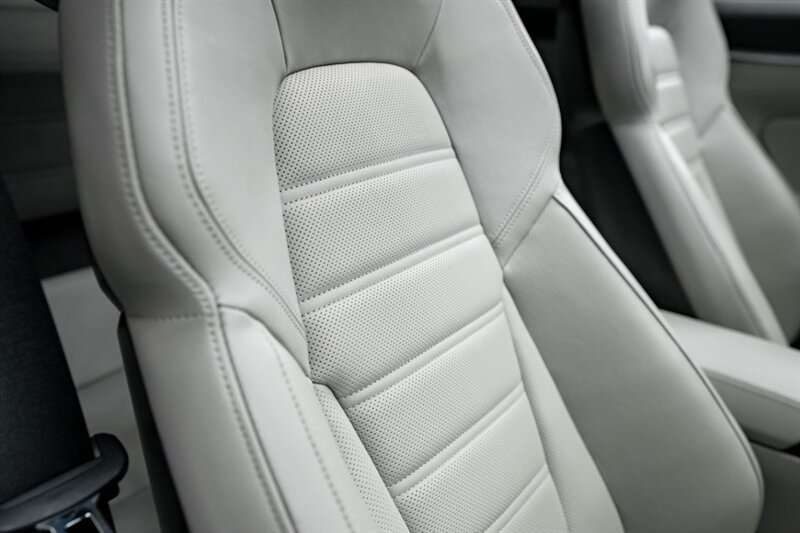 Used 2021 Porsche 911 Turbo AWD/4WD image 39