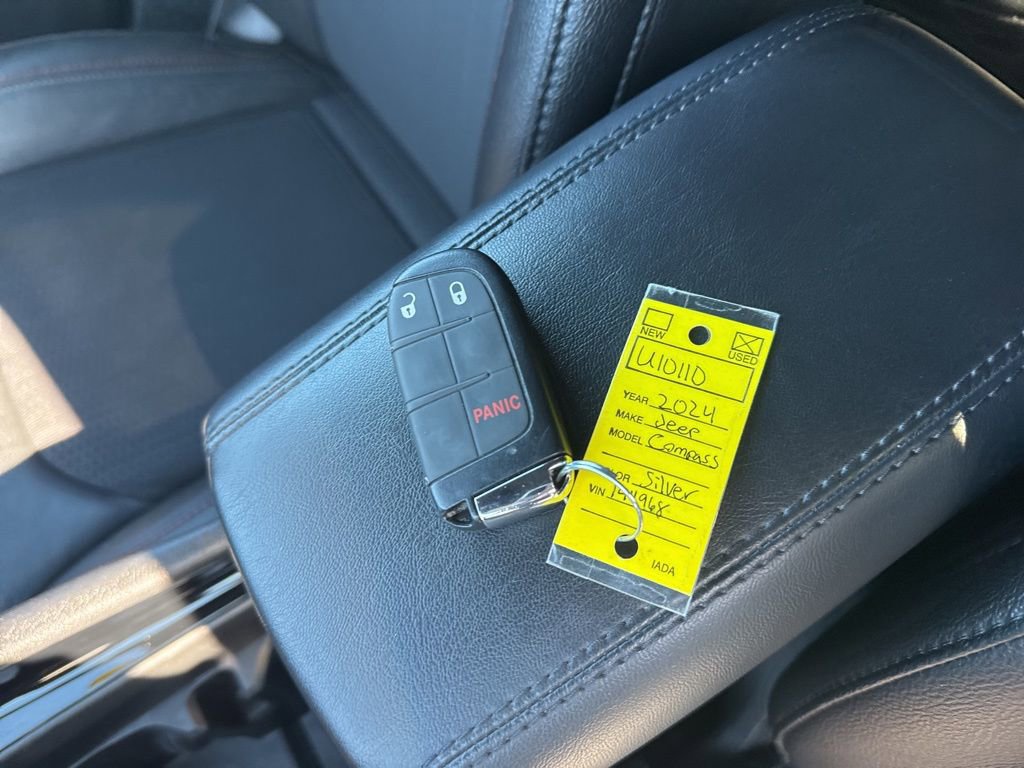 Used 2024 Jeep Compass Trailhawk image 21