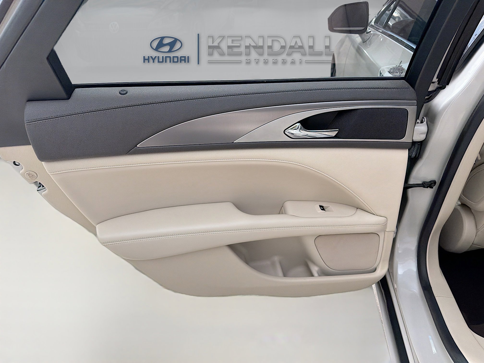 Used 2020 Lincoln MKZ FWD image 24