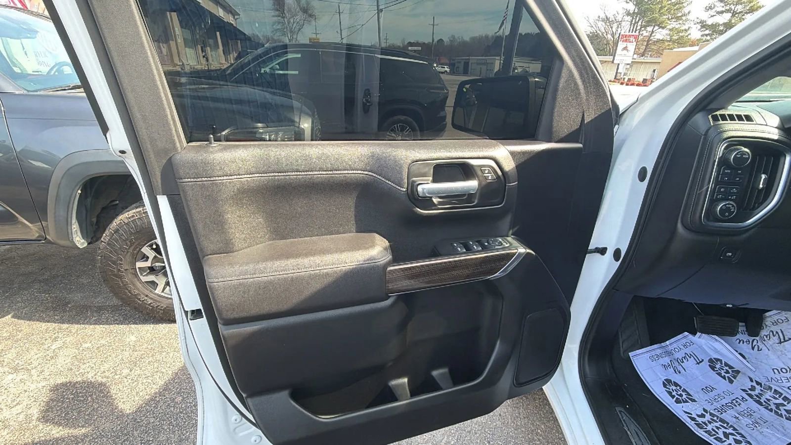 Used 2021 Chevrolet Silverado 1500 RST w/ Z71 Off-Road Package AWD/4WD image 25