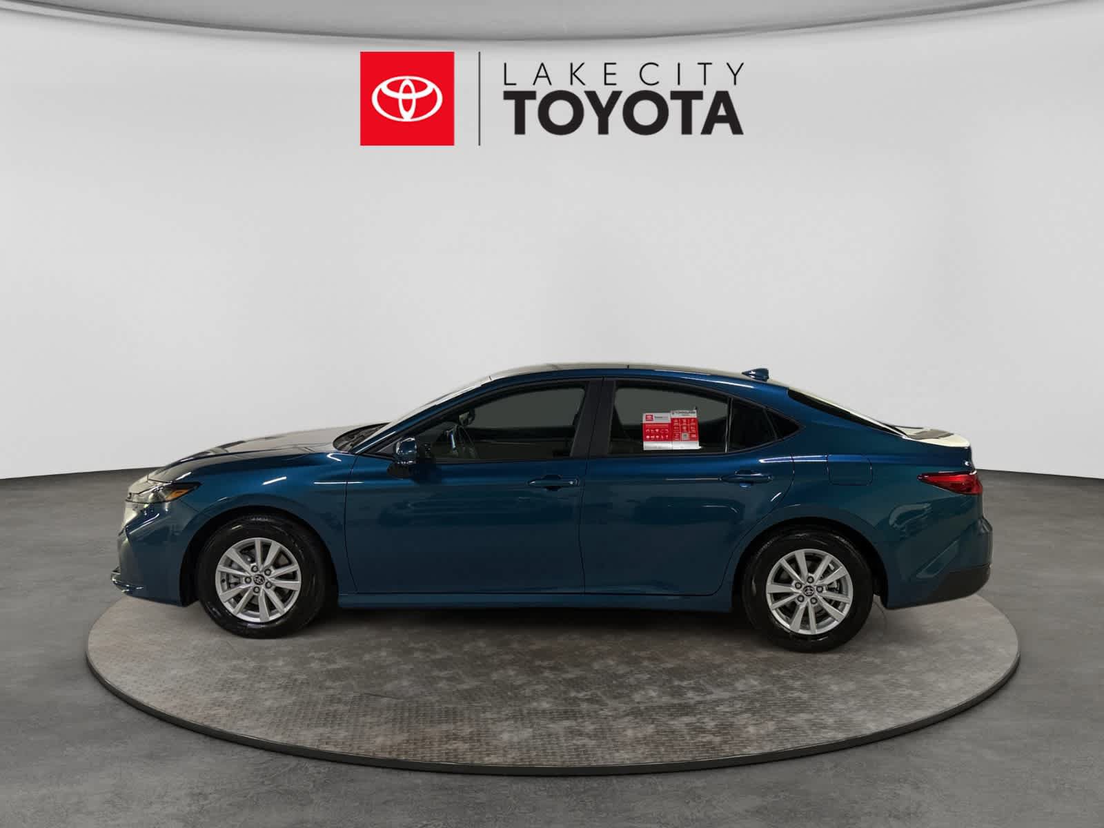 New 2026 Toyota Camry LE w/ Convenience Package FWD image 3