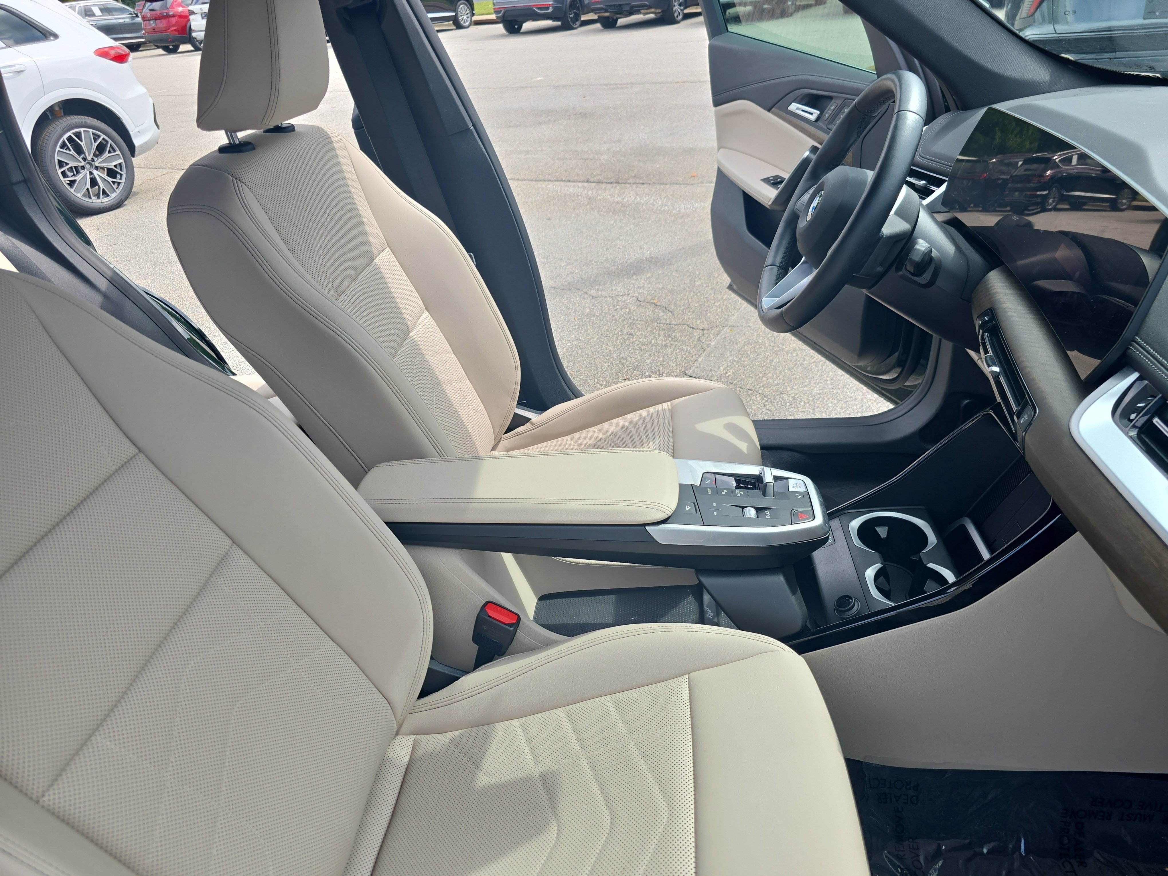 Used 2025 BMW X1 xDrive28i w/ Convenience Package AWD/4WD image 10
