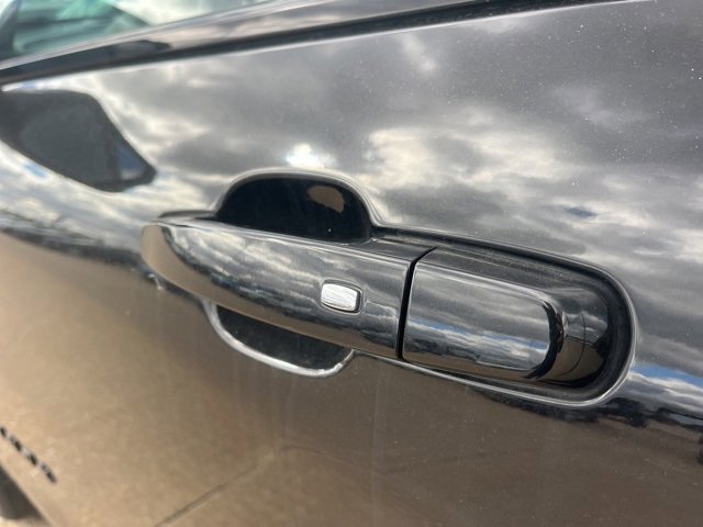 Used 2022 Chevrolet Equinox RS w/ LPO, Floor Liner Package image 64