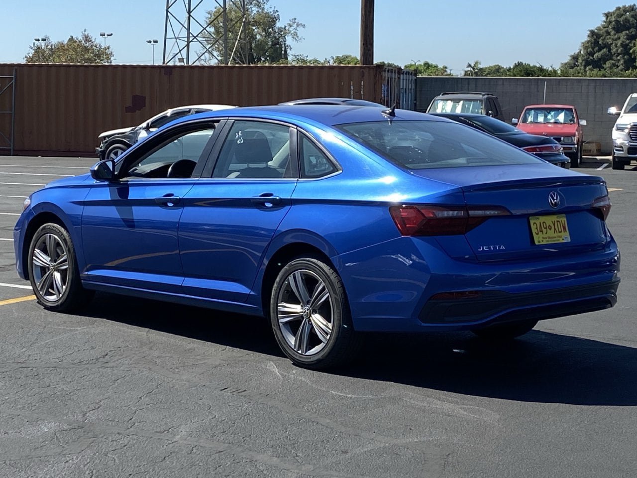Used 2024 Volkswagen Jetta SE FWD image 4