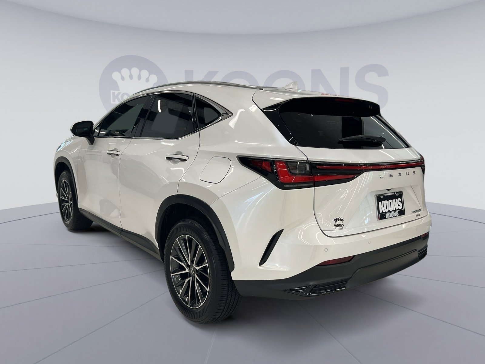 Used 2024 Lexus NX 350h AWD image 4