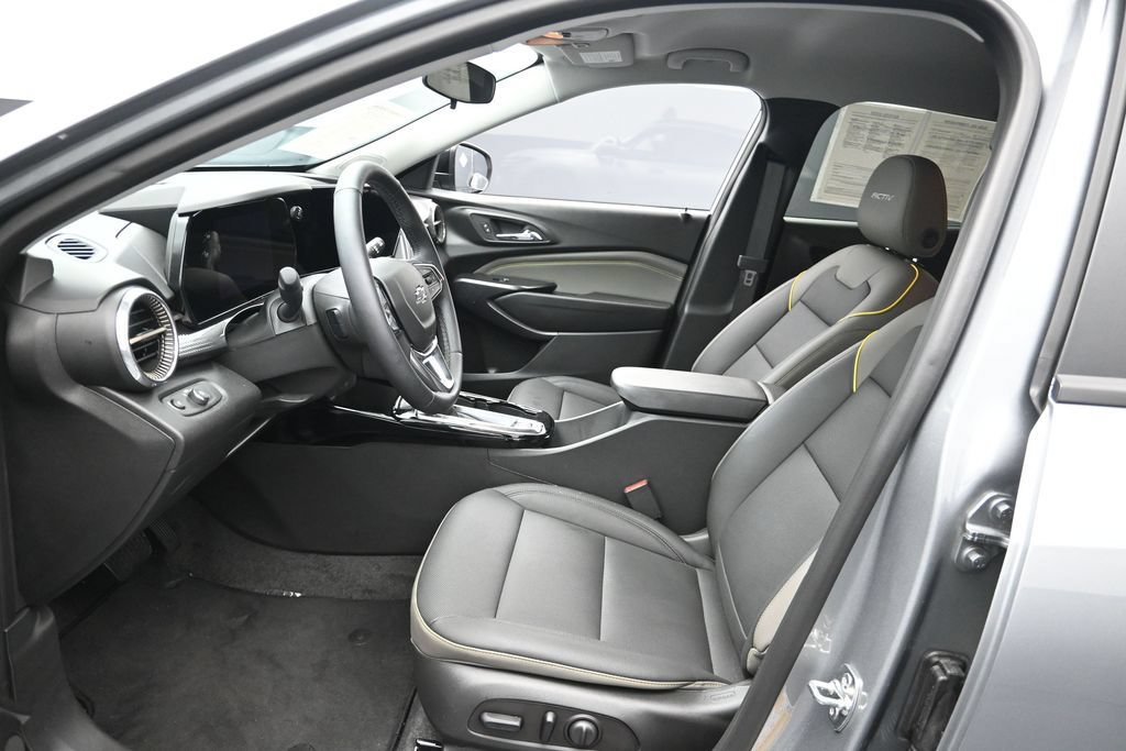Used 2026 Chevrolet Trax ACTIV FWD image 10