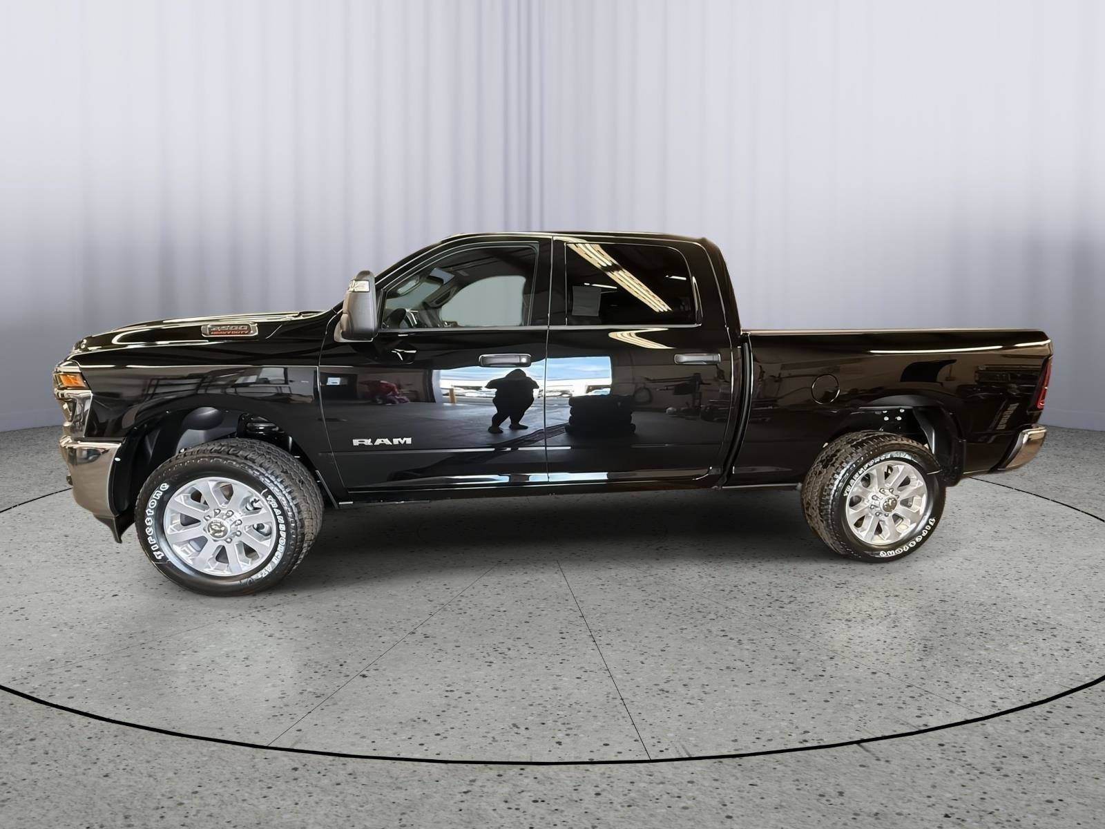 New 2026 RAM 2500 Big Horn AWD/4WD image 2