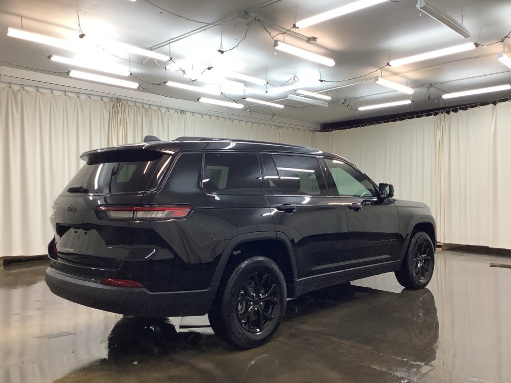 New 2025 Jeep Grand Cherokee L Altitude image 6