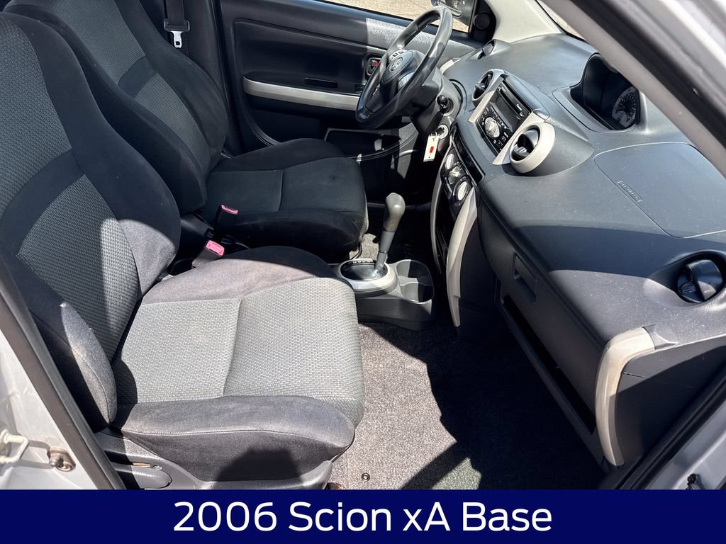 Used 2006 Scion xA FWD image 12