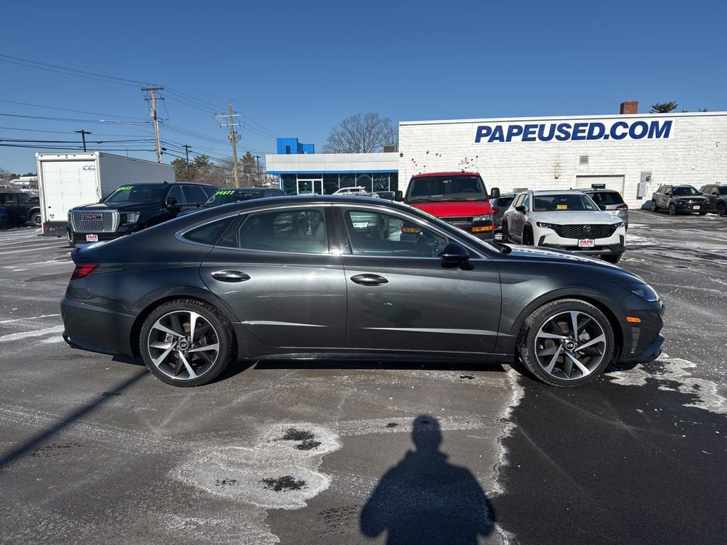 Used 2023 Hyundai Sonata SEL Plus image 2